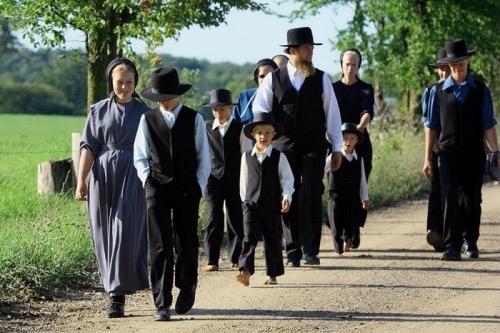 Amish-people.jpeg