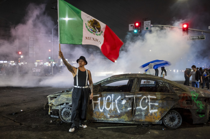 LARiots1.jpg