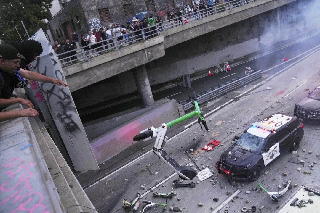 revolt-la-police-cars.jpg