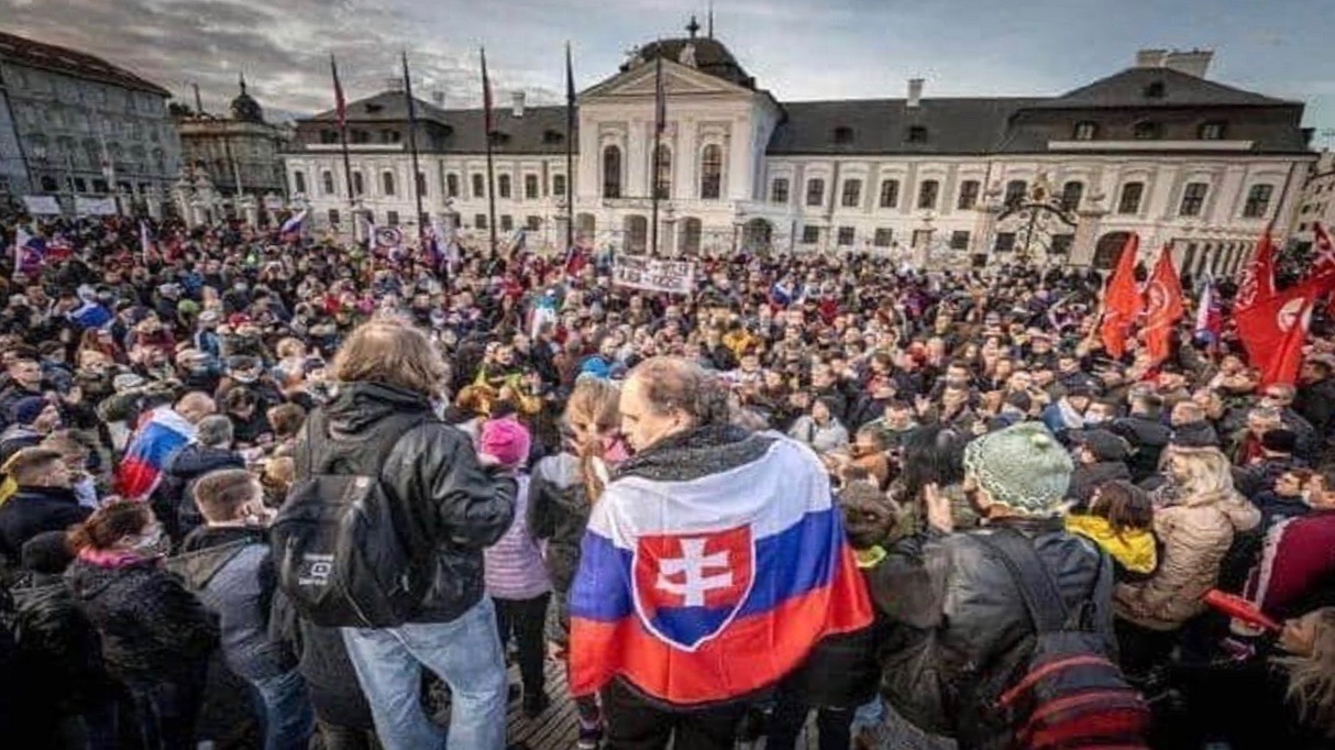 19-11-Slovak-Protests.jpg