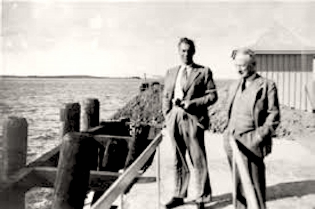 A-meeting-between-F.W.Winterbotham-Head-of-the-Air-Section-in-British-Secret-Intelligence-Service-MI6-and-SIS-agent-Baron-de-Ropp-right-on-Baltic-shore-in-East-Prussia-1936.-foto-Henry-Makov.jpg