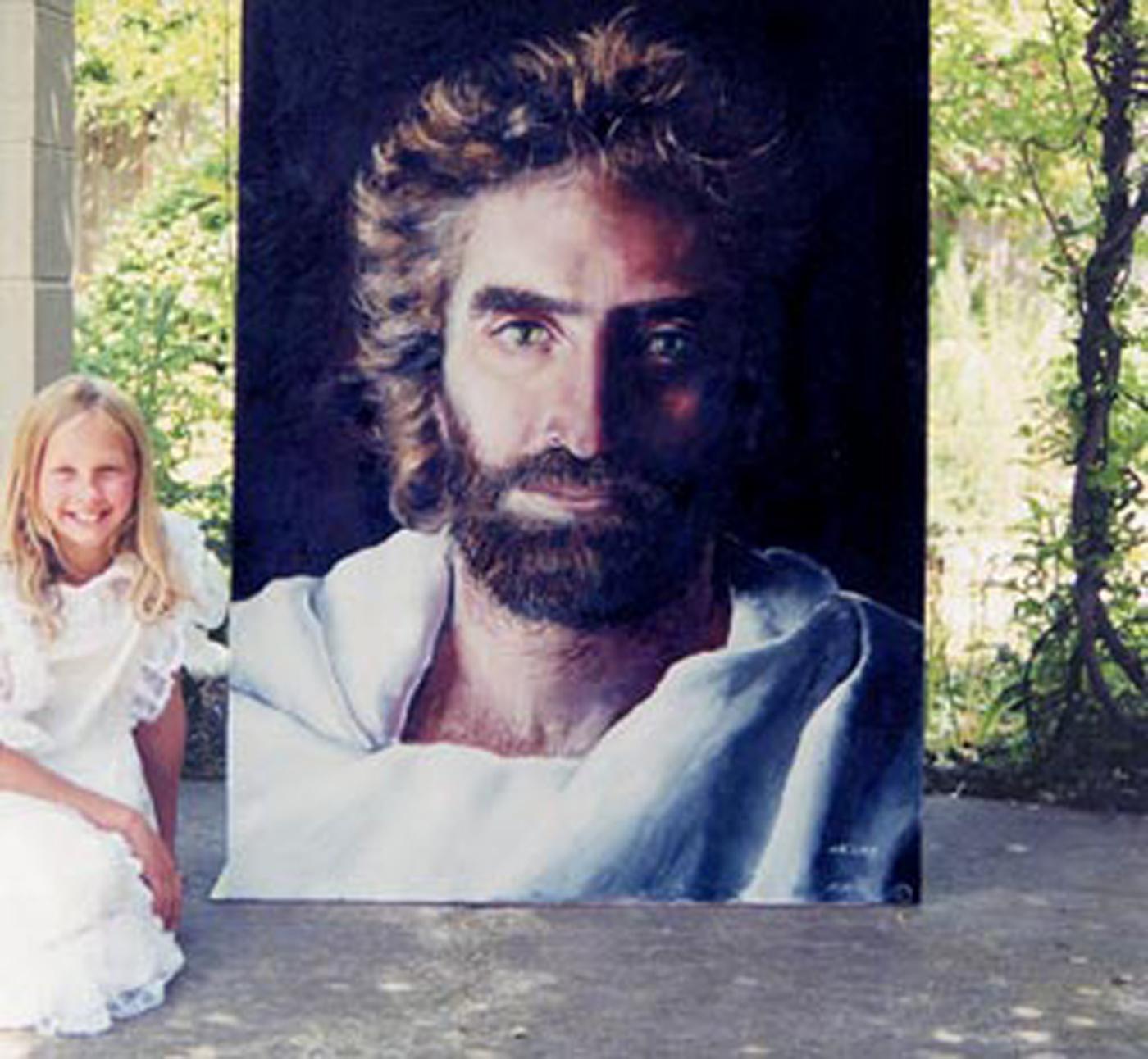 Akiane+Kramarik+&+Jesus-1606920374.jpg