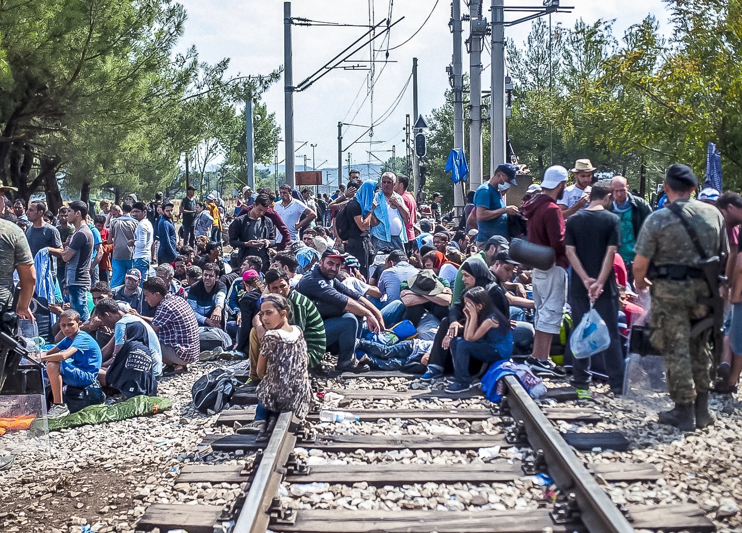 Migrants_Macedonian_Greek_border-1681691331.jpg