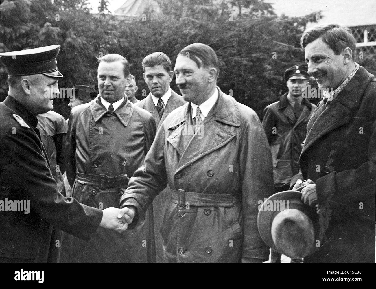 hitler-in-landsberg-1934-C45C30.jpg