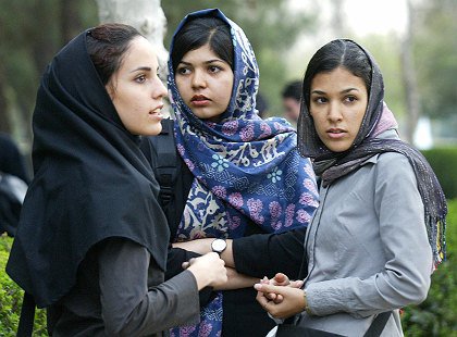 iranian-women-dk.jpg