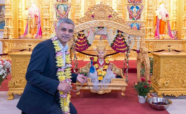 london-mayor-at-temple_650x400_61463216059.jpg