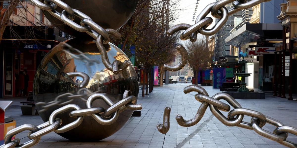 melbourne9-chains.jpg