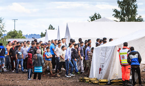 refugee-crisis-358386.jpg