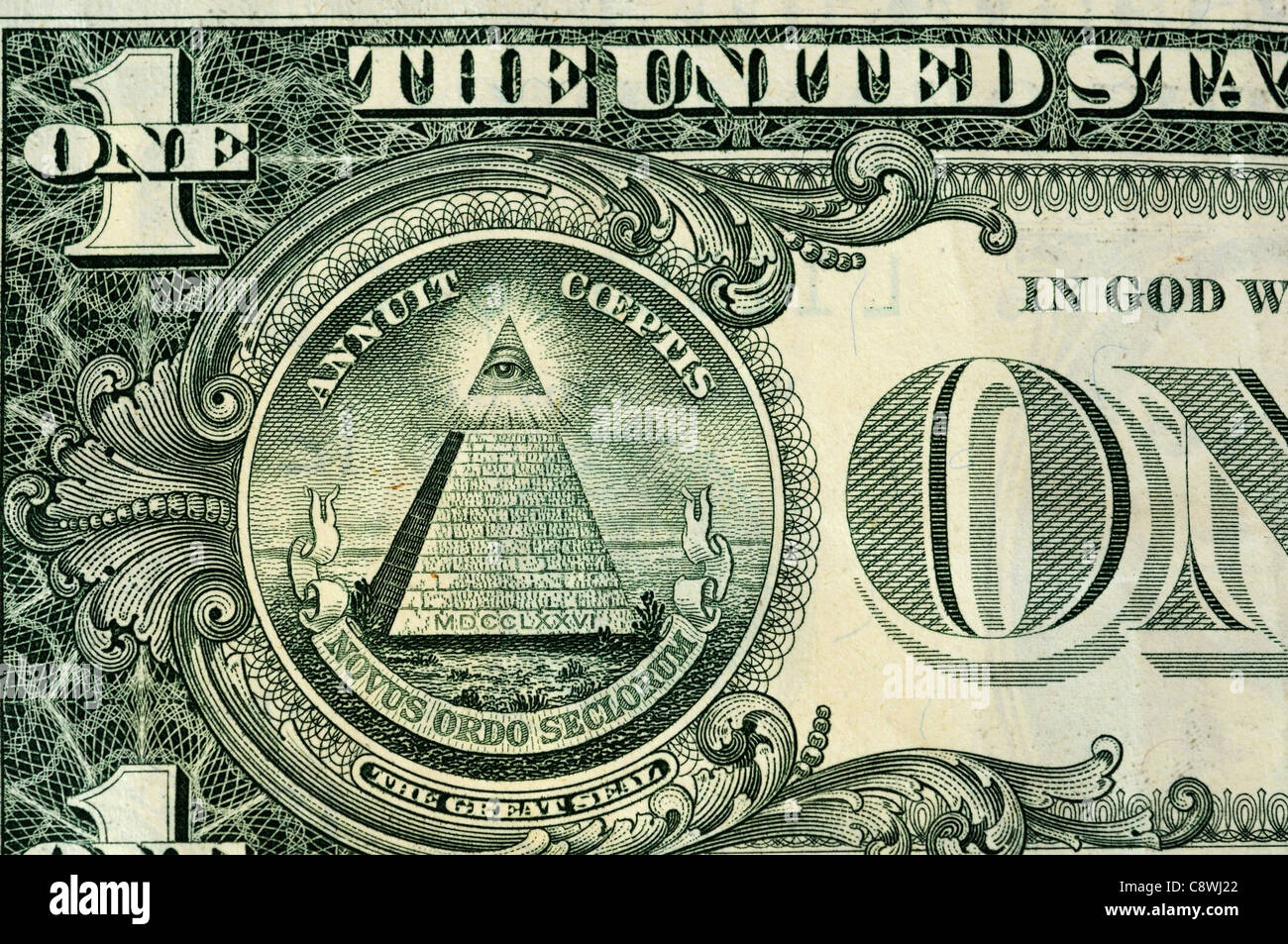 the-pyramid-great-seal-on-the-us-dollar-C8WJ22-1013842240.jpg